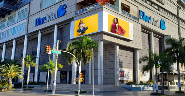 iVallas billboards